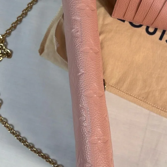 Gorgeous Louis Vuitton Felicie Empreinte Rose - Picture 10 of 16